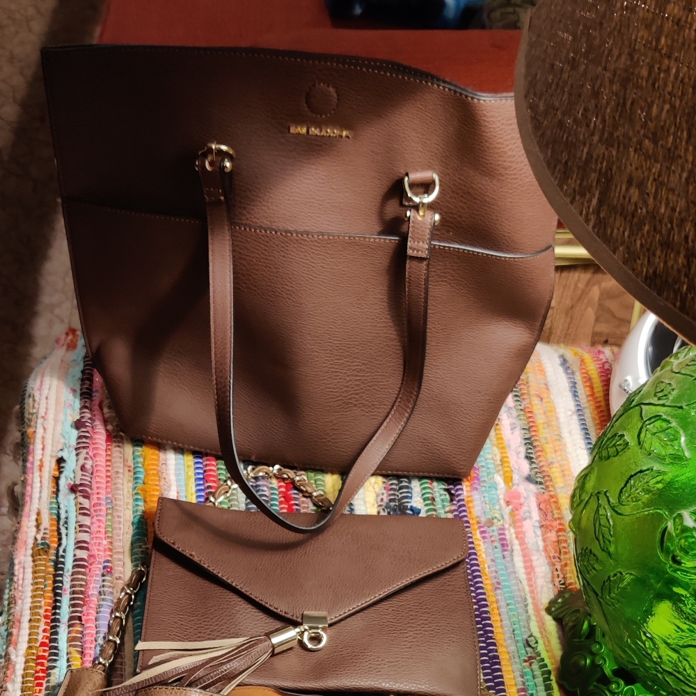 Two brown purses - Picture 8 of 8